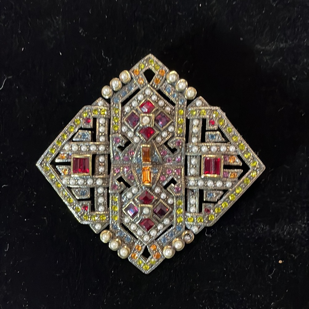 🌸Heidi DAUS Pin or Pendant w/Swarovski Crystals & Seed Pearls Missing 2 pearls